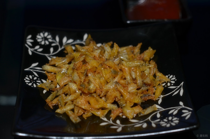 eba96abfea324f0ba84e0211106c7414.jpg