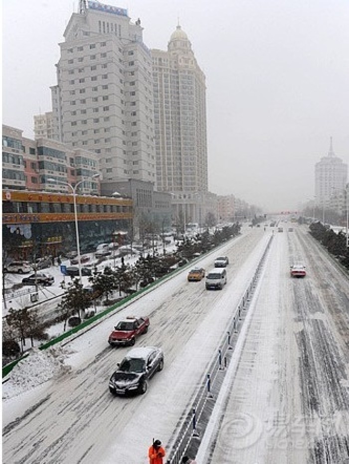 一辆车的雪地胎多钱