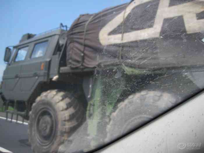 【夏天在高速公路上看到的军车车队】新赛欧论