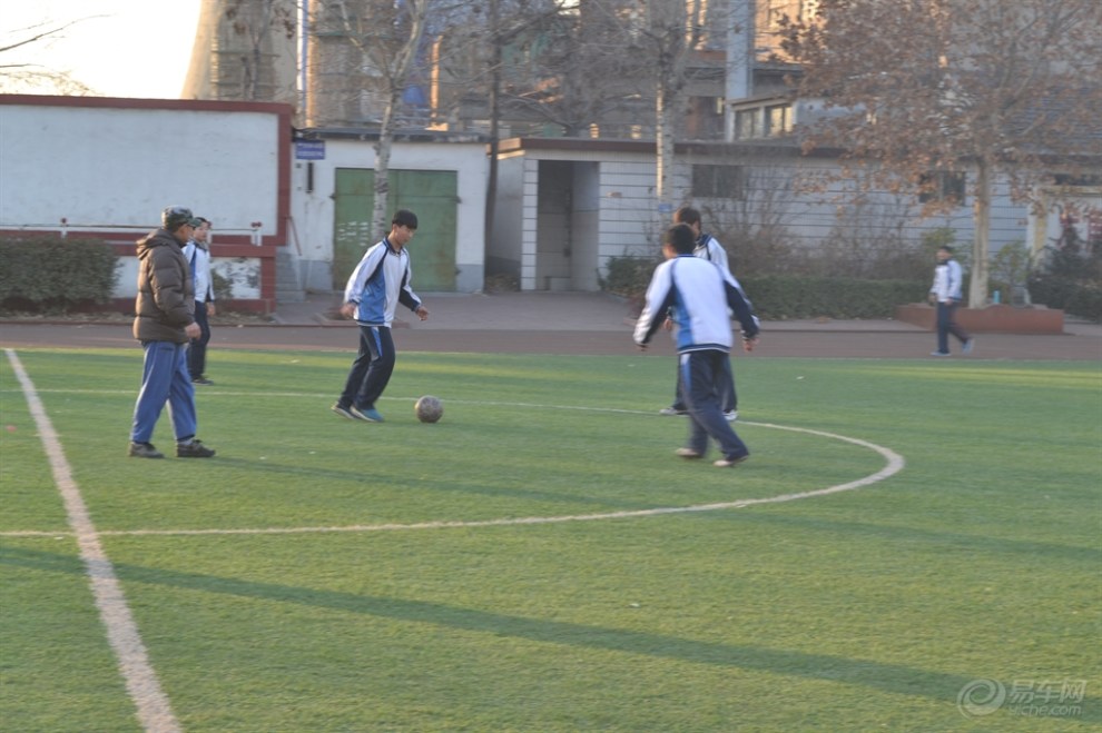 【随拍学校踢足球】_辽宁论坛图片集锦