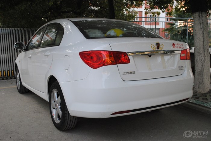 参加迎新年元旦职工扑克比赛花生油福利礼品