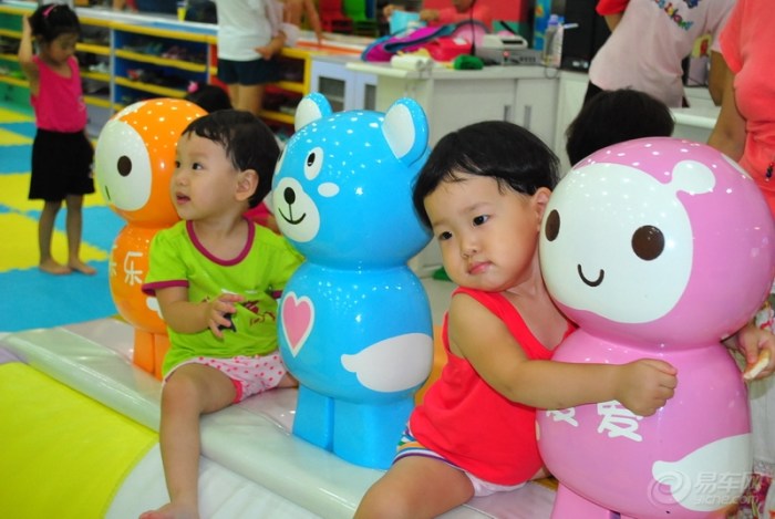 【【宝贝成长日记】130808宝宝的游乐场日记