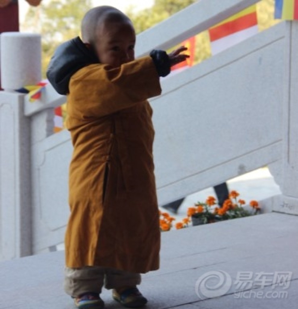 【九华山最萌小和尚东莞观音山祈福】_摄影论