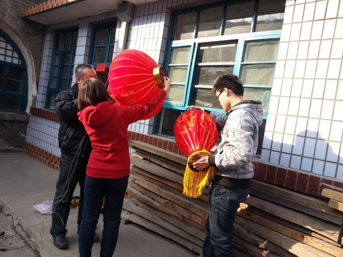 【喜庆农家小院、欢乐春节生活。】_自驾游论