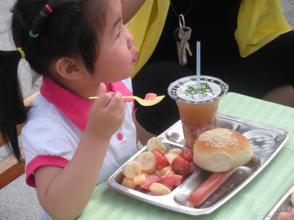 【宝宝职业体验--服务员】_摄影论坛图片集锦