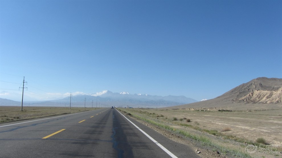 自驾游旅行视频新疆 e281b23a2e83472197df4a50b243cf64_990_0_max_jpg.jpg