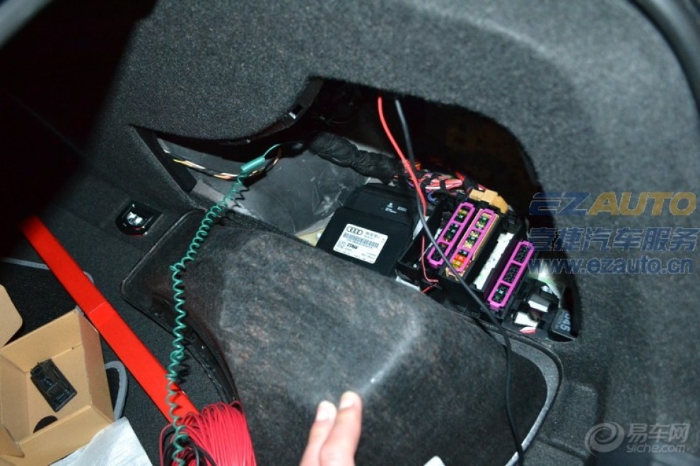 【奥迪A4L安装导航 加装倒车轨迹影像 改装凯