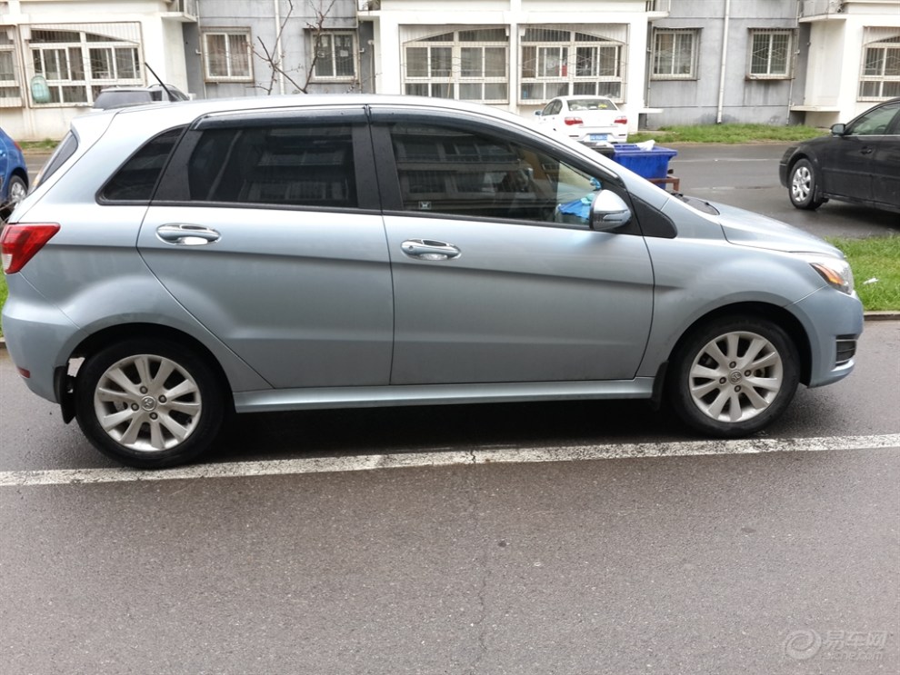 【【京E道】给小E子换双新鞋~!】_北京汽车E