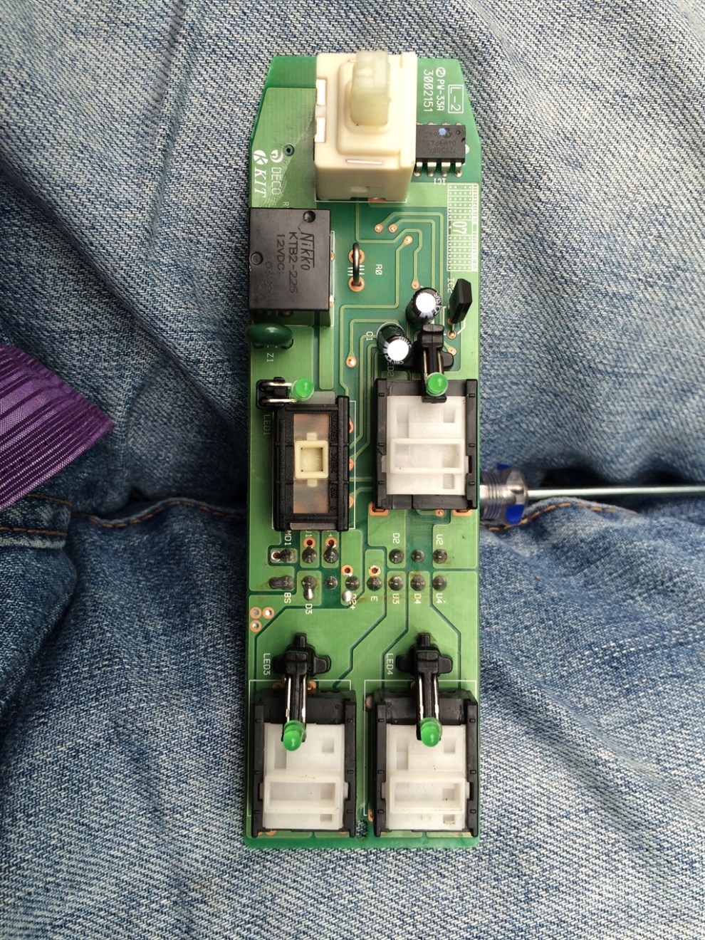 【HRV电动车窗控制器求帮助,有图。(另求车窗