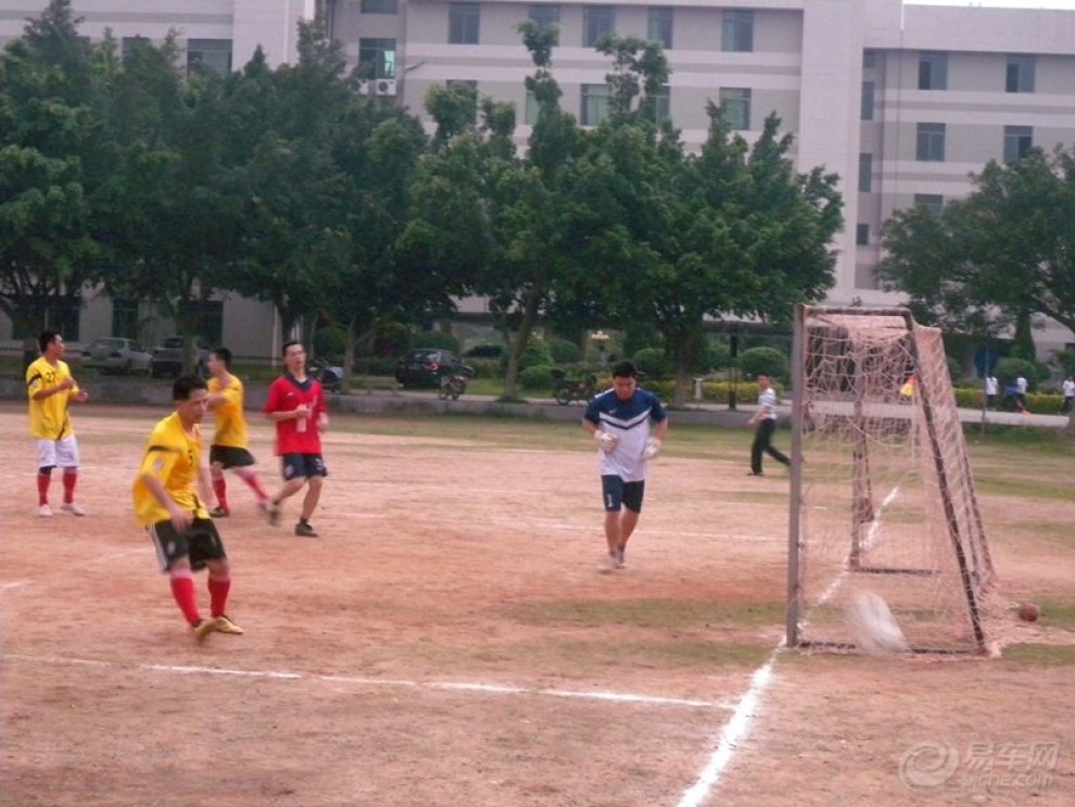 【【信宜教育杯】教育城初中1比0战胜】_易车