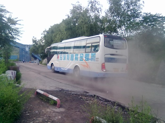 【【每日图说】单位的通勤车】_山西车友会