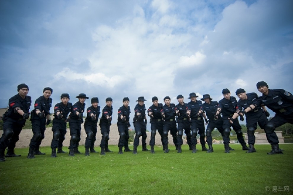 【【图】我们嘉和小区里的特勤保安】_吉林论