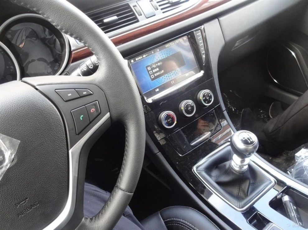 【提车回家了开着自己的车感觉就是不一样,媳