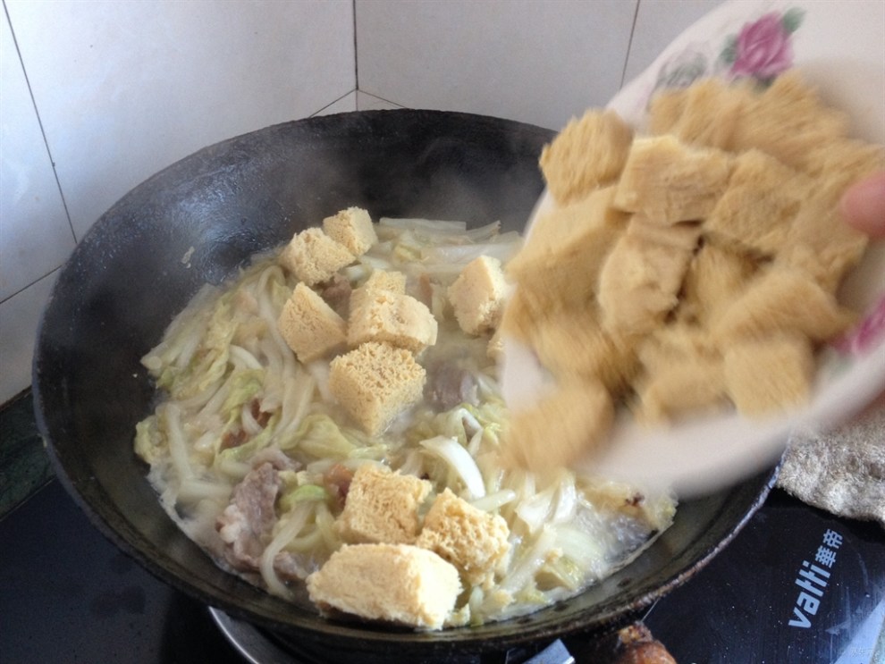 【【白菜分享】东北特色美食-炖菜炖冻豆腐】彩虹美食色图片