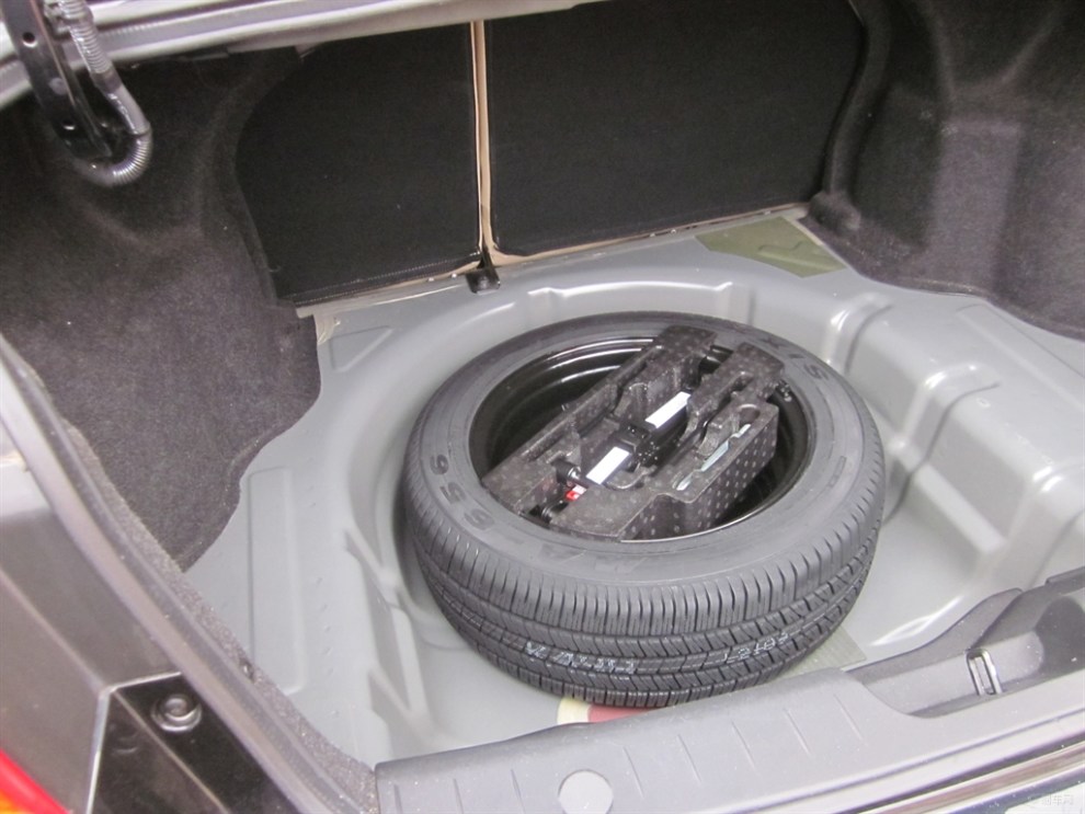 【【易车大联盟】备胎同样要保养】_荣威350