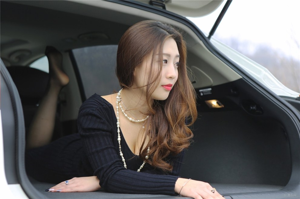 【鱼与熊掌可兼得--香车美女来袭!】_英菲尼迪