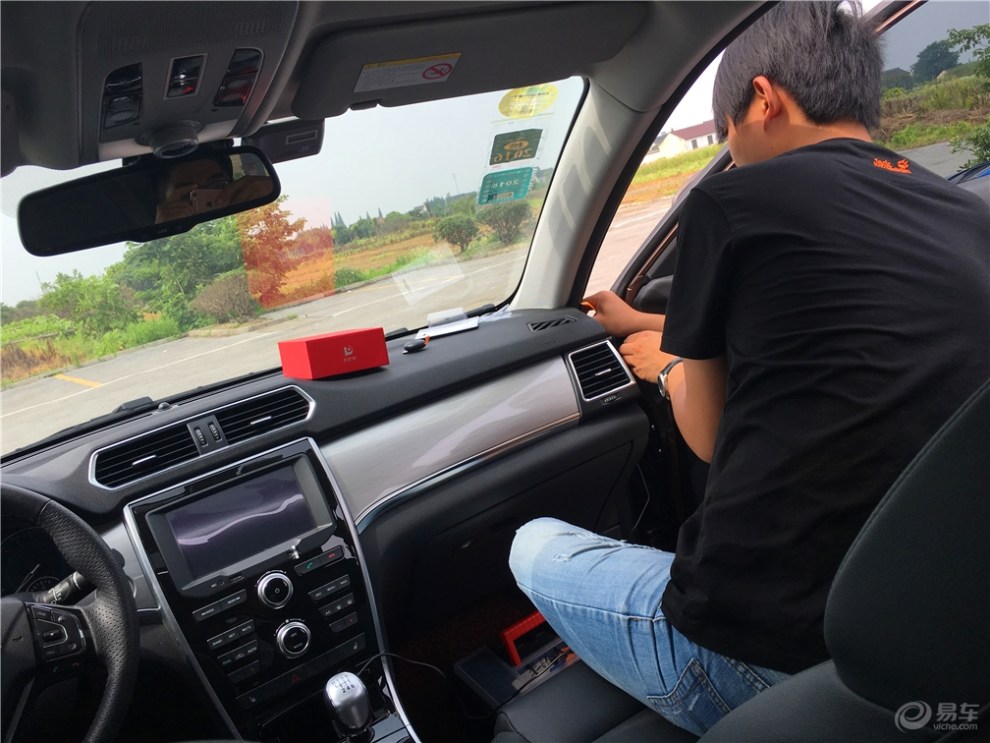 哈弗H2行车记录仪使用 哈弗h2行车记录仪安装方法