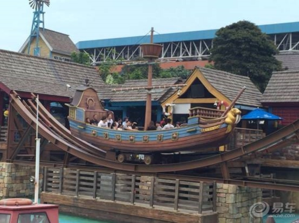 【考完试了,开上雅阁带孩子去珠海长隆玩了一