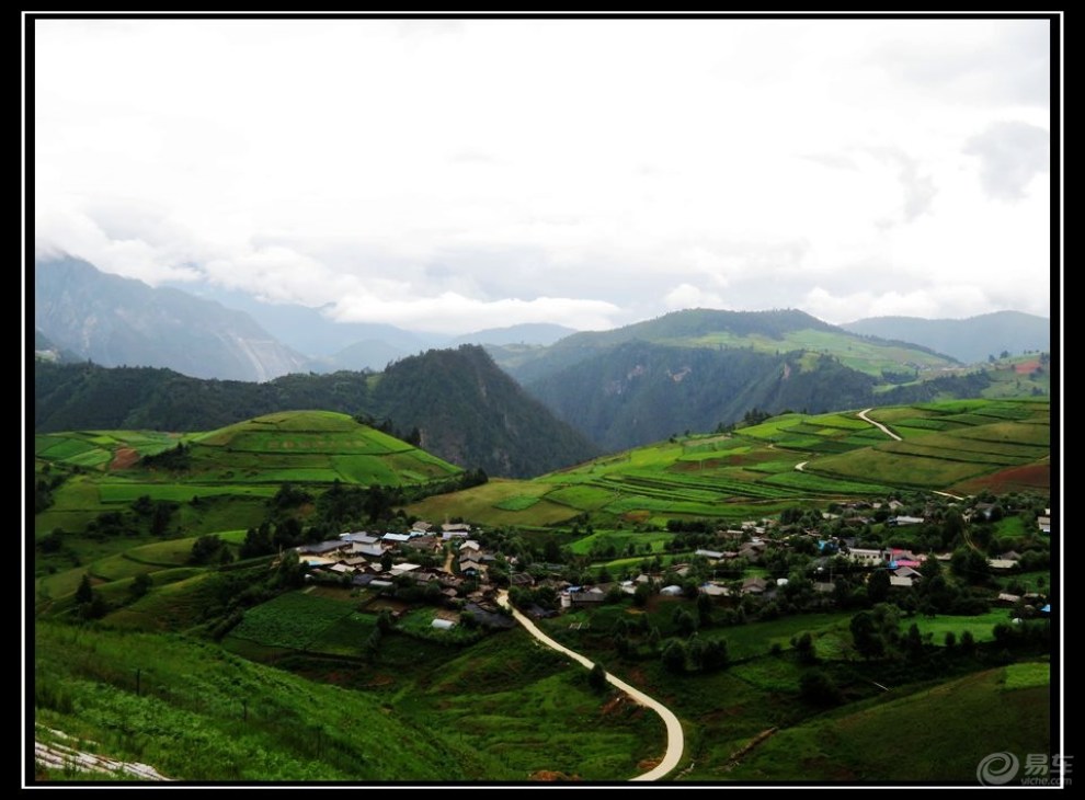 【[红豆豆豆] 香格里拉路途风景随拍】_云南论
