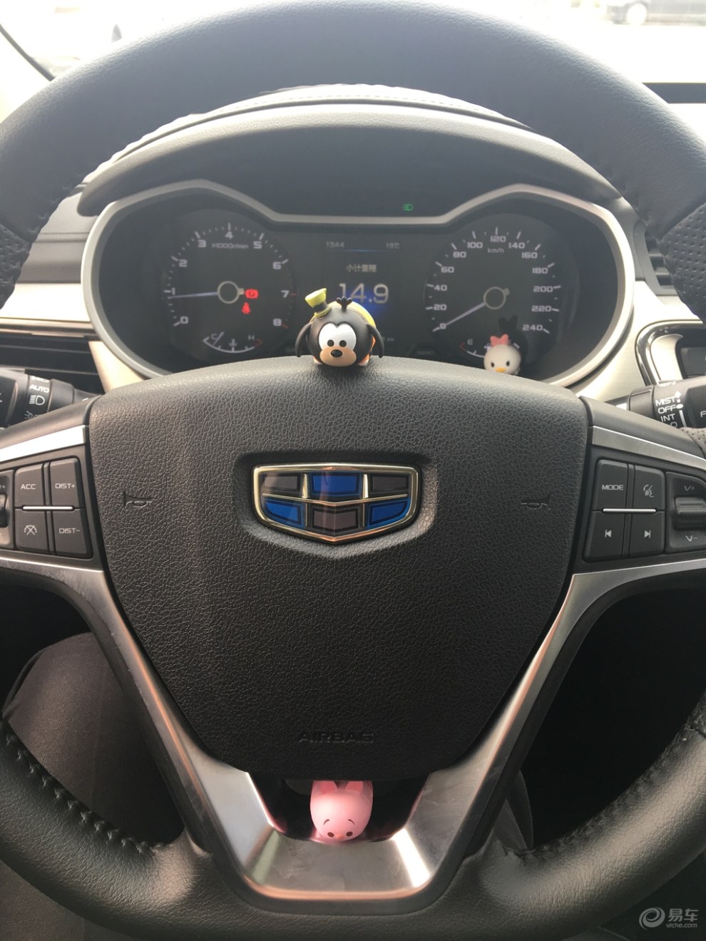 【水声滴滴,凤起涟漪。百转千回,何处觅!小白出