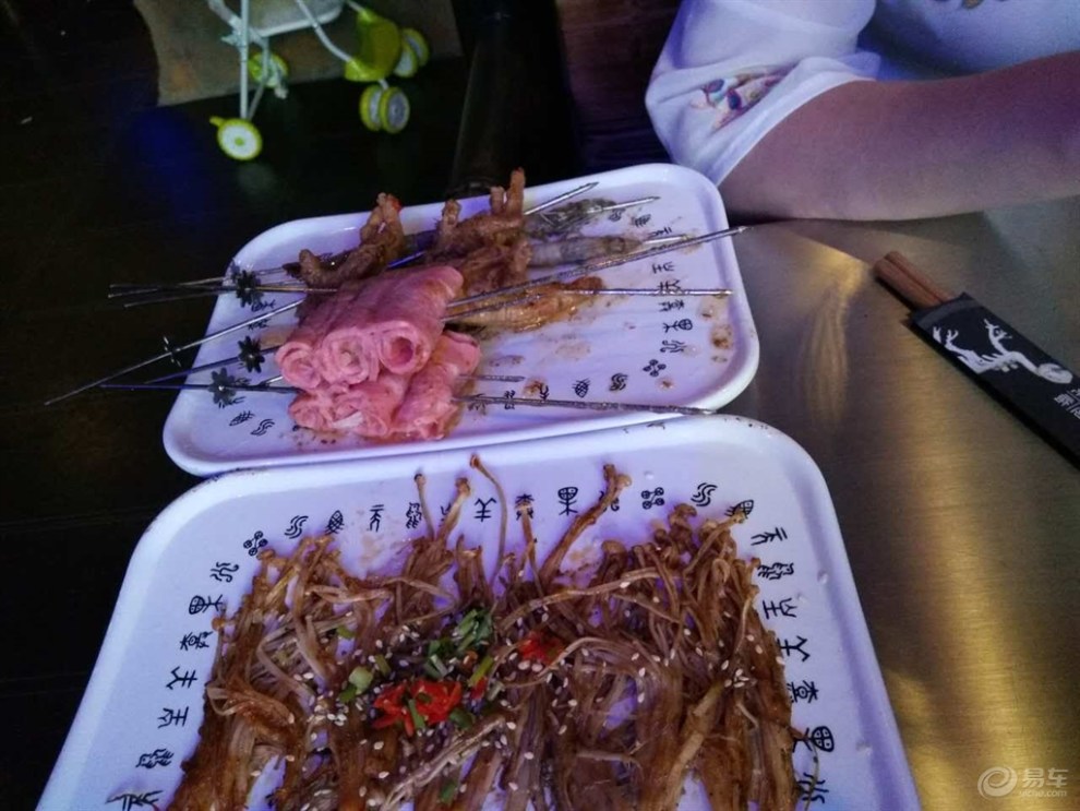 赶夜场 带着小六吃宵夜