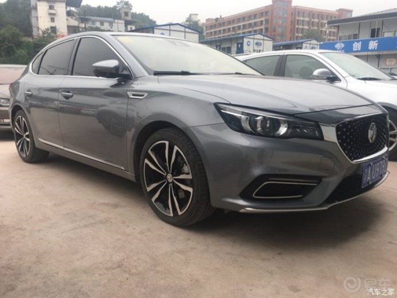 【渝爵汇】贴上车标,也就是有身份的人了