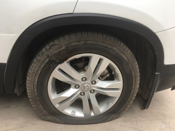 【深圳长安车友会】492创数-爆胎之处理流程分享