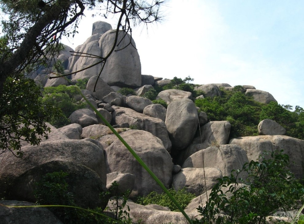 汕头古龙泉岩