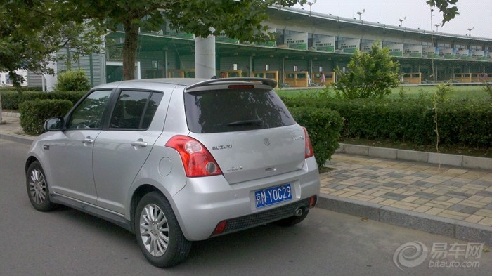 【开了一个星期的雨燕小车车,上瘾了咋办?】_