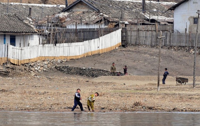 【图】从鸭绿江对岸看北朝鲜(图)_玩美生活-易车网社区!