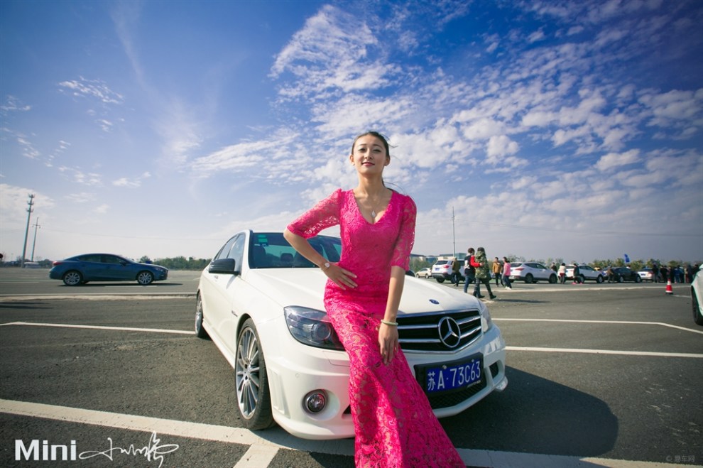 易车网【龙盟军】长安cs75车友会活动高清美女大图(无码奥)