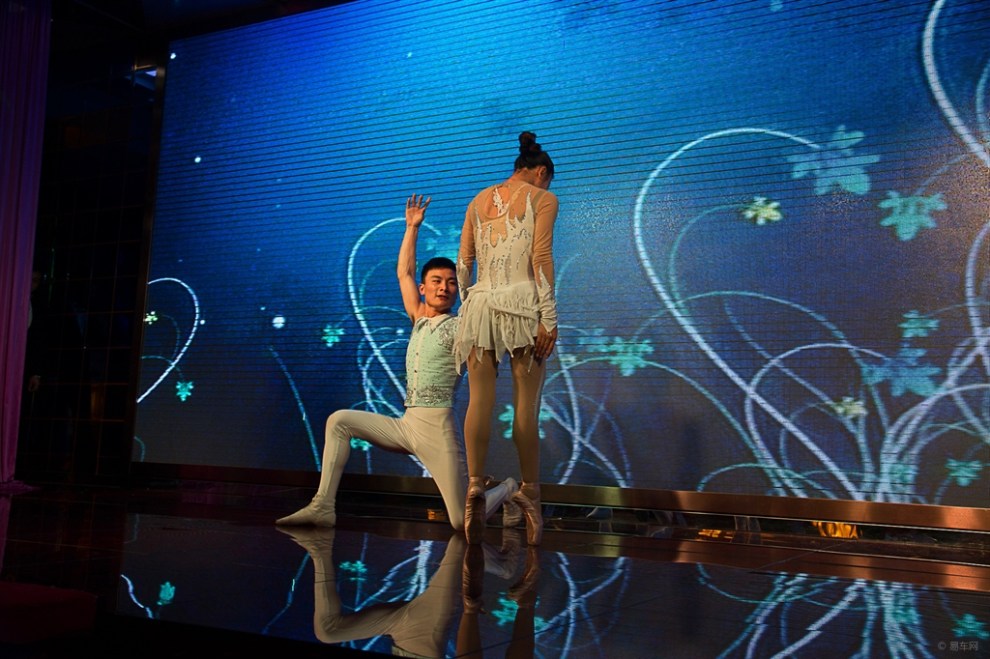 【英朗首发】男女双人杂技