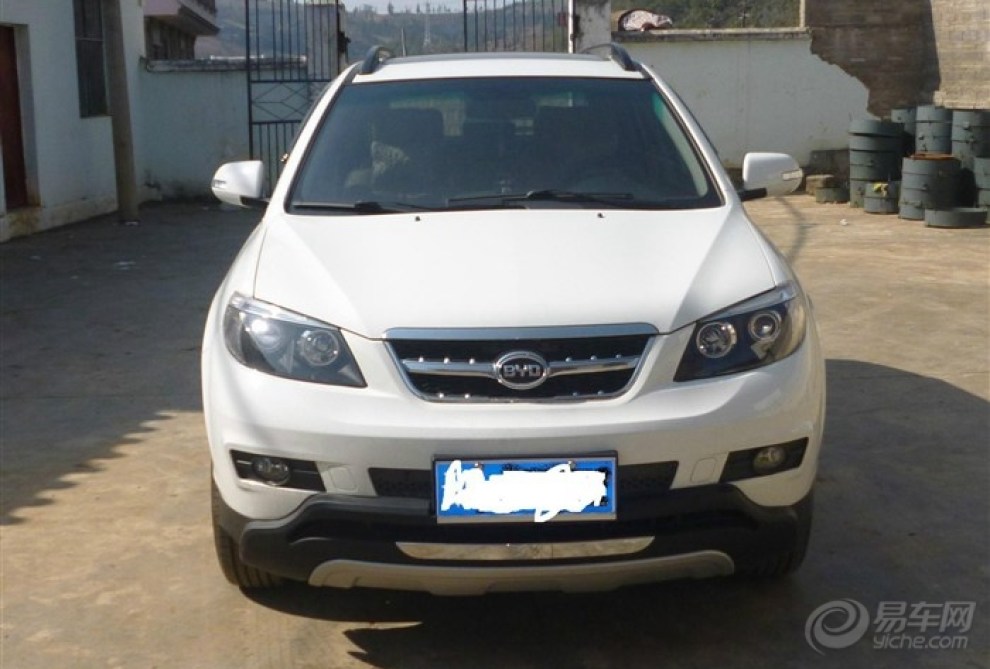 我的第一辆车比亚迪白色s6交作业咯