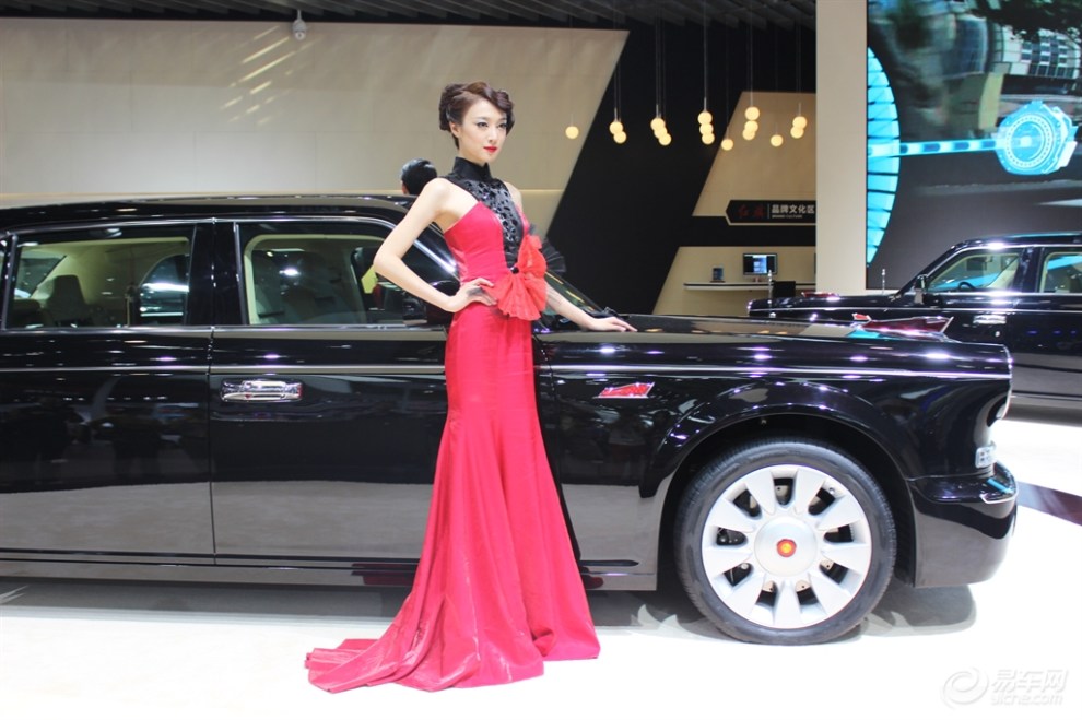 【北京车展之红旗轿车模】_河北社区图片集锦_汽车论坛-易车网
