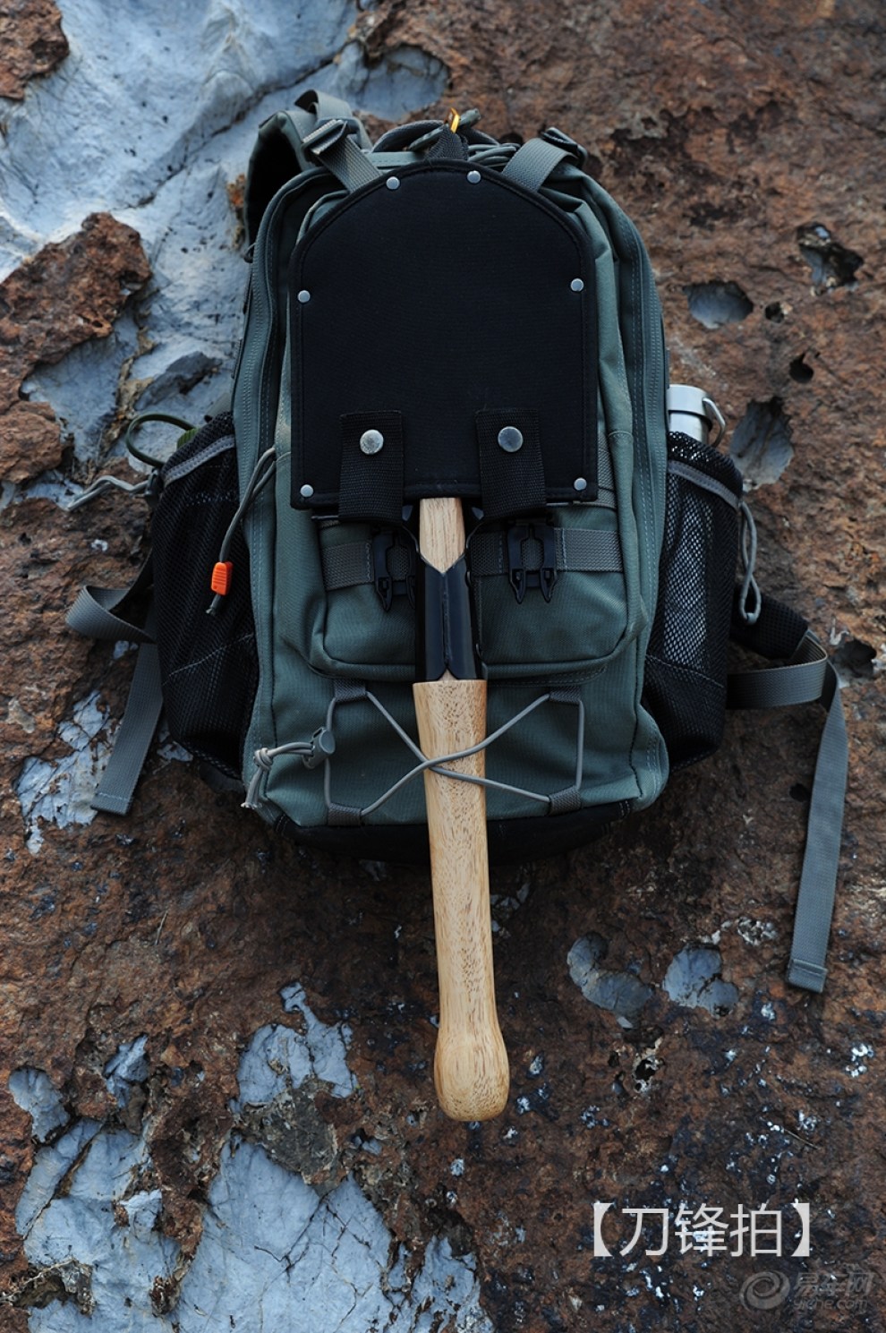 【刀锋拍·户外怪兵器4】美国冷钢:工兵铲