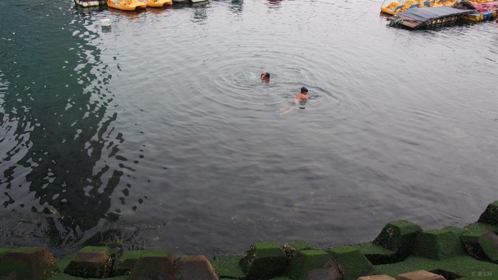 【原创首发】下海游泳是不是很快活