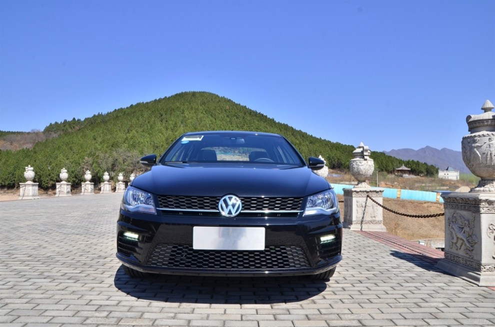 酷黑宝来运动版提车,魅力太强让我根本停不下来