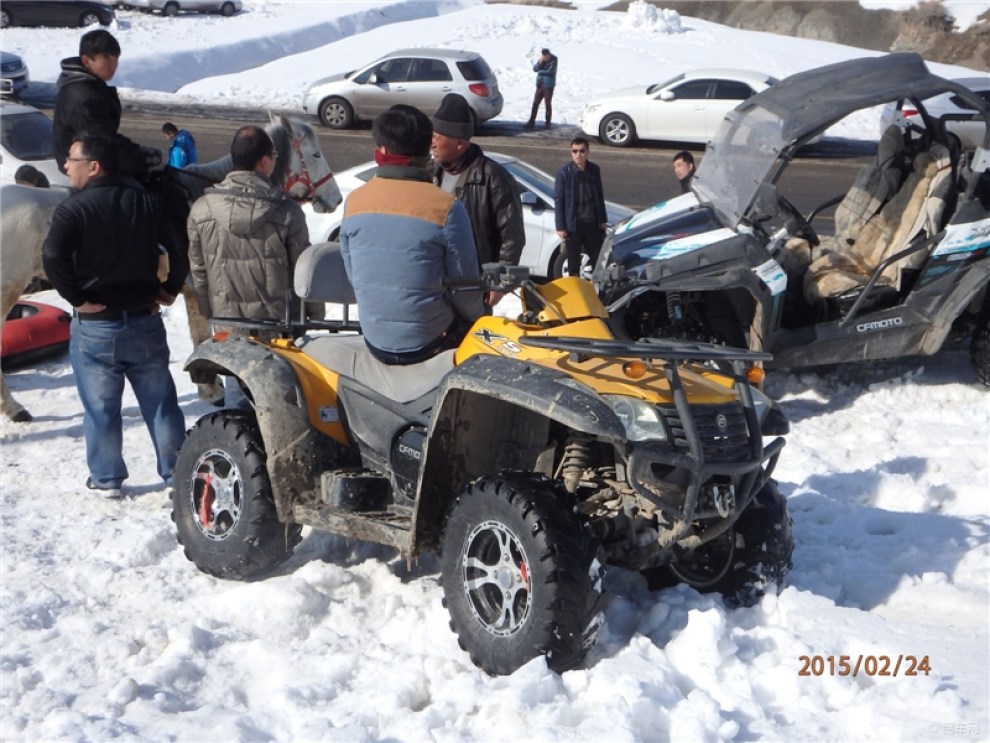 《羊气十足过羊年》正月初六去石人沟滑野雪