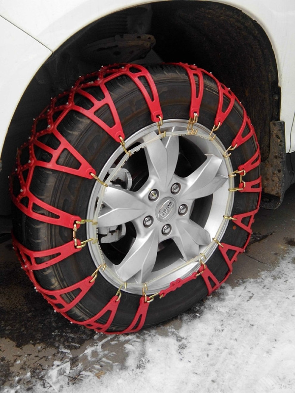 【原创首发】装防滑链赏雪景