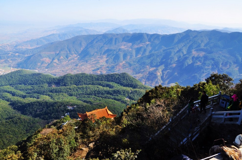 小獅弟—賓川雞足山隨走隨拍(第二季)