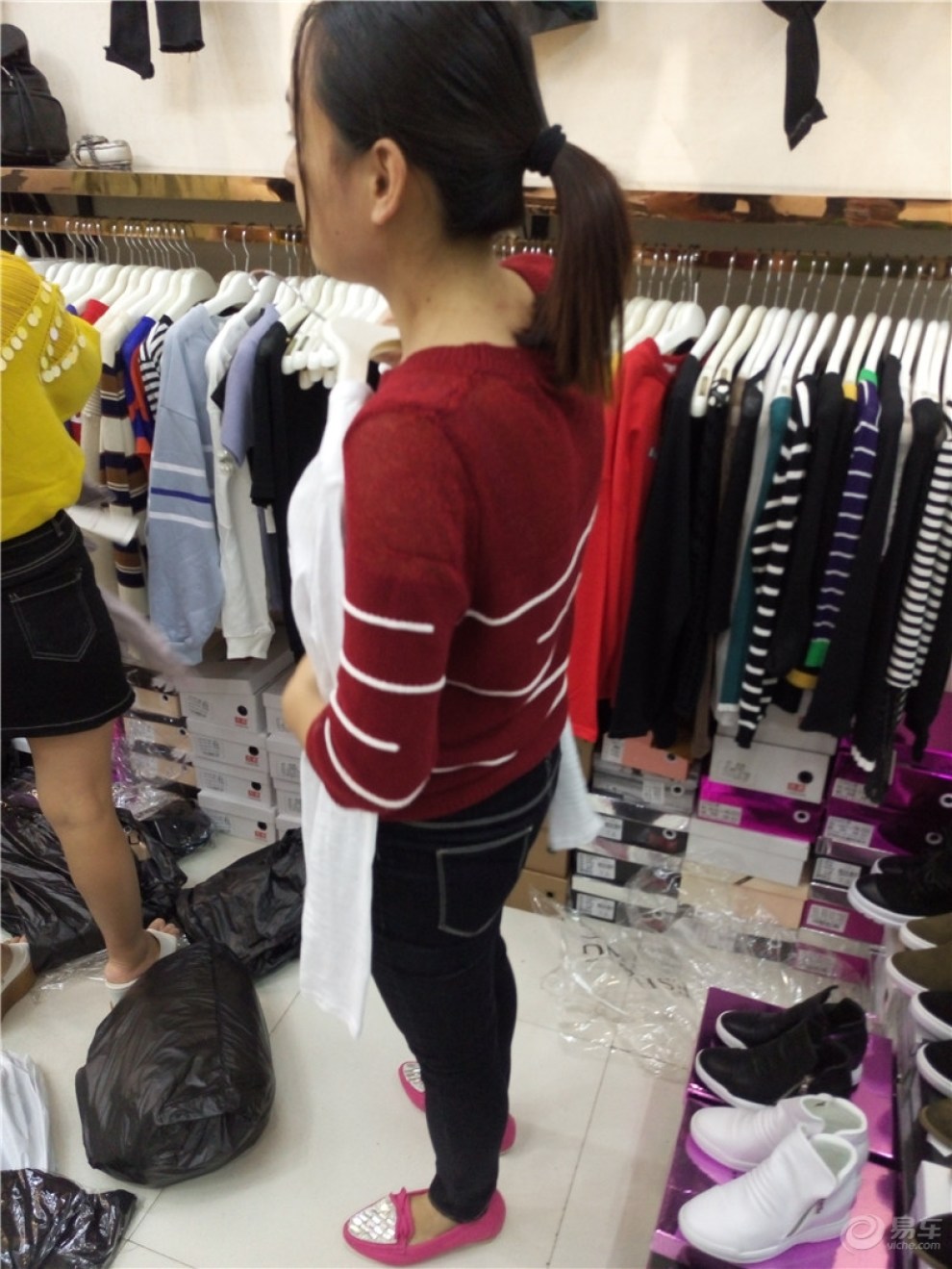 【浙江长安车友会】小七带上我和媳妇逛地下服装商业街