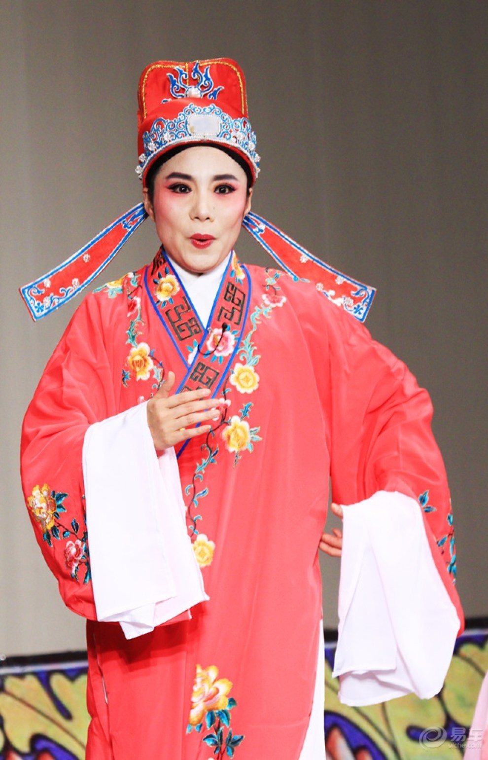 越剧《红丝错》剧照