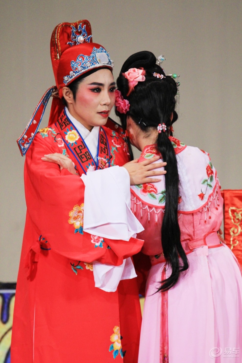 越剧《红丝错》剧照