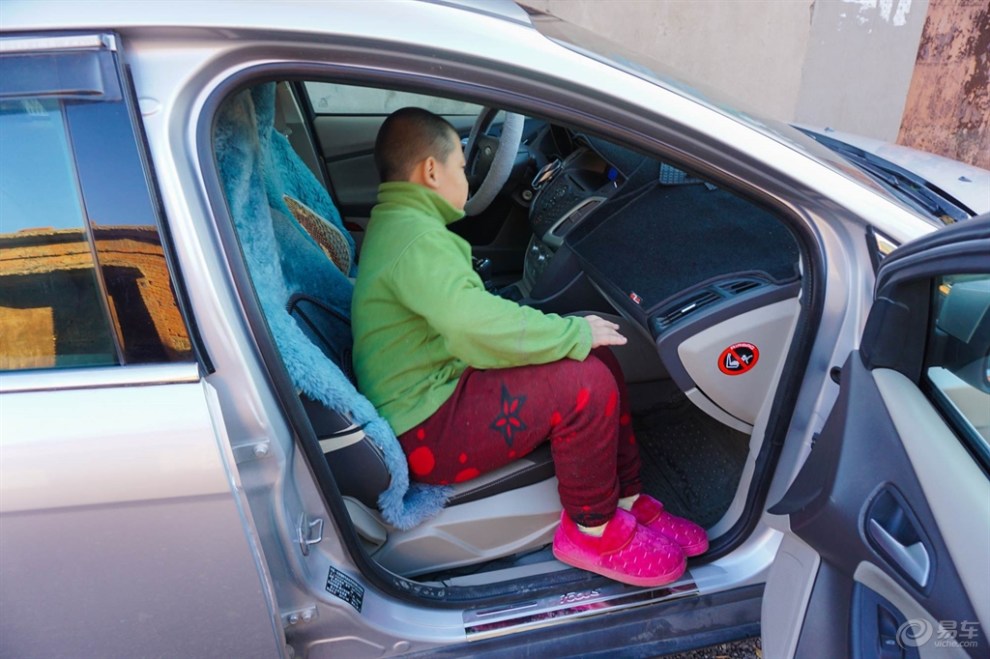 萌宝造车##我是小司机#乘坐汽车的时要记安全带