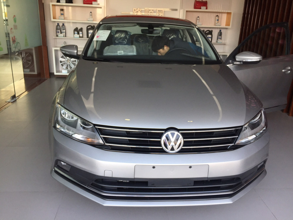 18款1.6自舒速腾提回家!