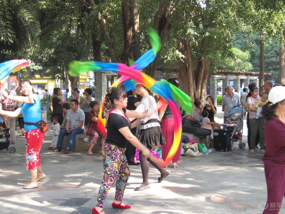 怎样学广场舞蹈（免费学广场舞大全）《怎么学广场舞步骤视频教程》