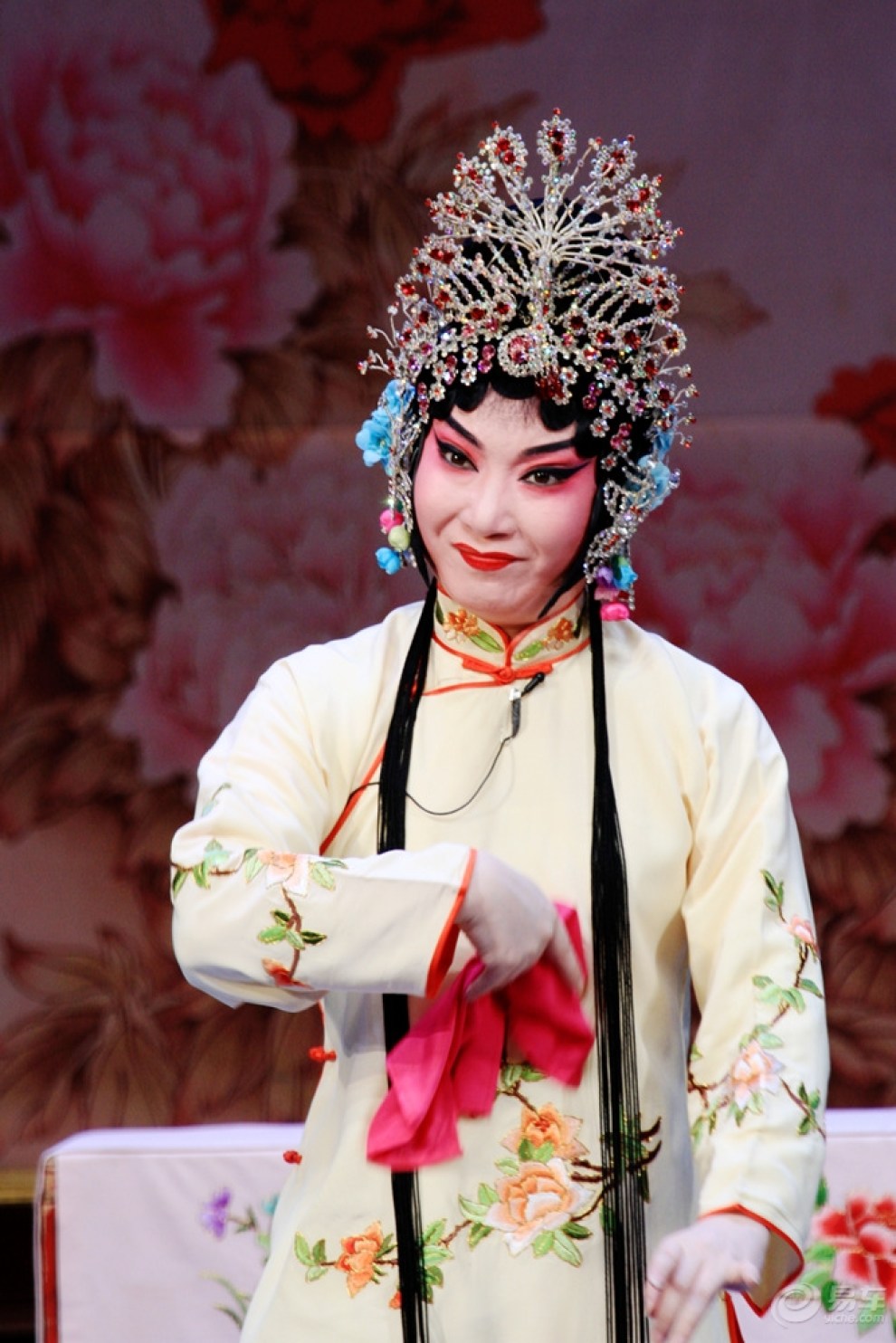 天津市评剧白派剧团在天津海河剧院上演评剧《卖油郎独占花魁》剧