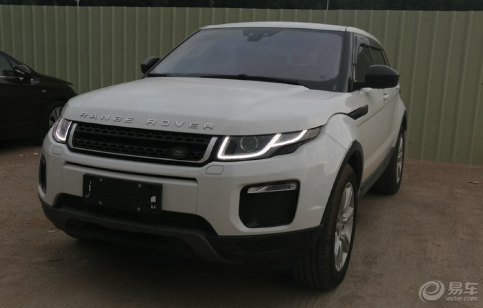 白色路虎极光,一份大礼物