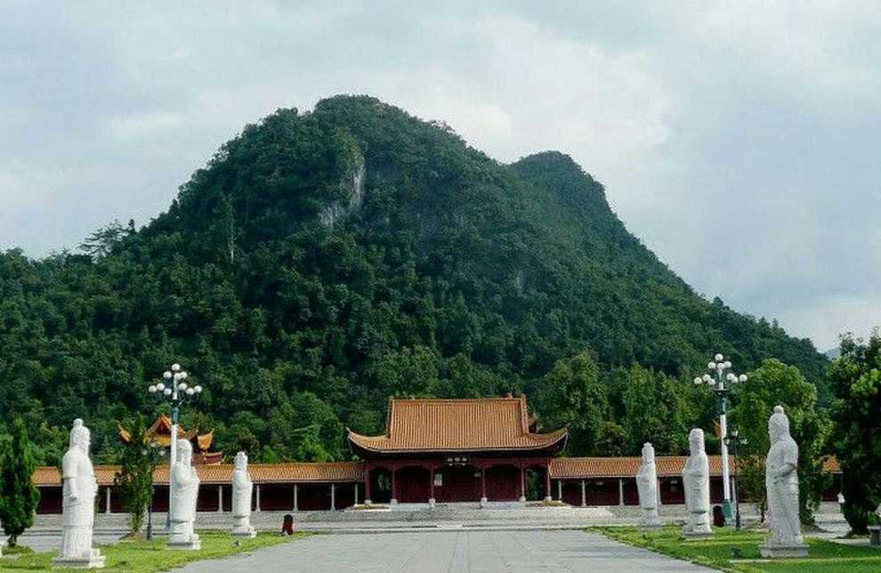 【湖南沁園春車友會】九凝山上白雲白雲飛