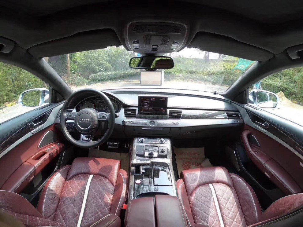 支持山西社区奥迪s8内饰赏析